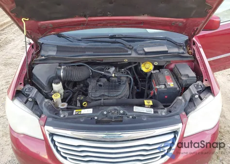 2014 Chrysler Town & Country Touring z USA, uszkodzony, nr VIN 2C4RC1BGXER396319